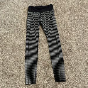 Women’s size 4 striped lululemon leggings